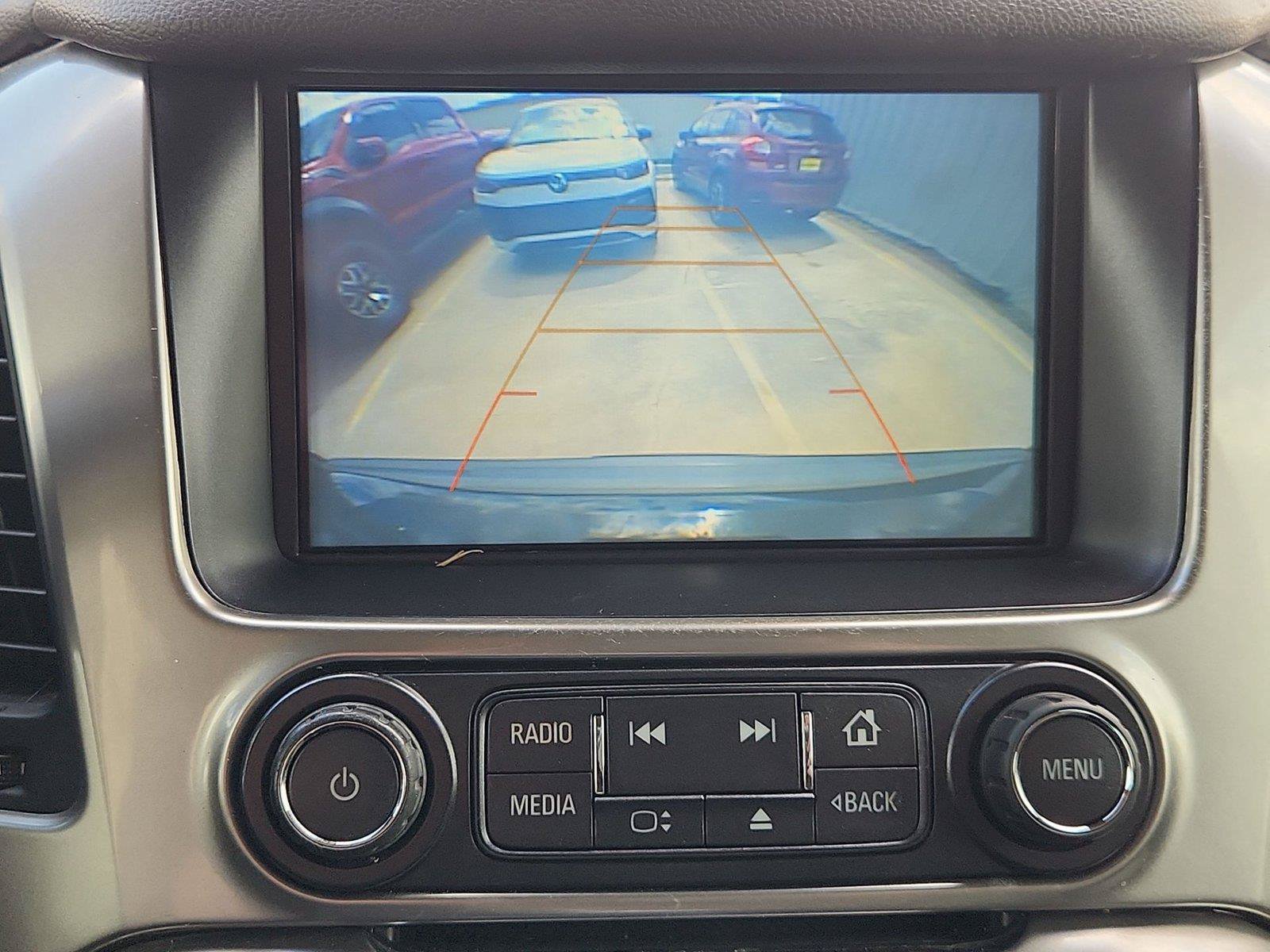 Used 2019 Chevrolet Suburban LT RWD image 15