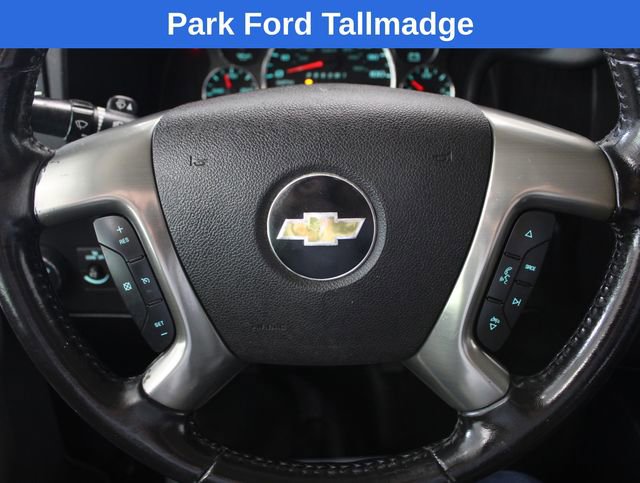 Used 2017 Chevrolet Express 2500 RWD image 15