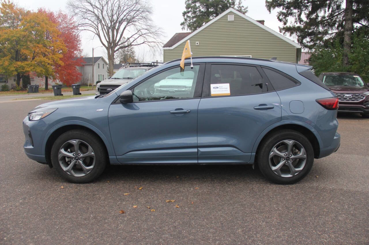 Certified 2024 Ford Escape ST-Line w/ Tech Pack #1 image 2
