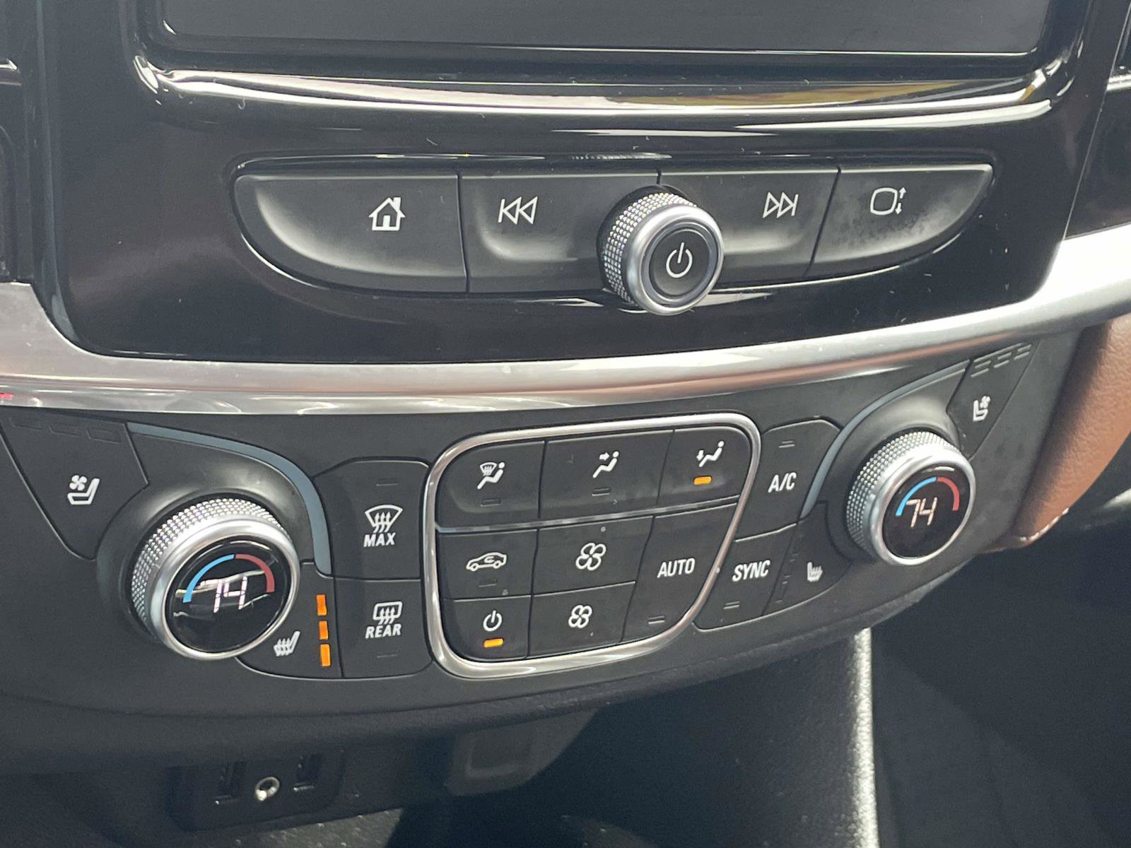 Certified 2019 Chevrolet Traverse High Country w/ LPO, Floor Liner Package AWD/4WD image 31