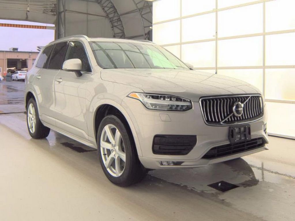 Used 2023 Volvo XC90 B6 Core w/ Climate Package AWD/4WD image 4