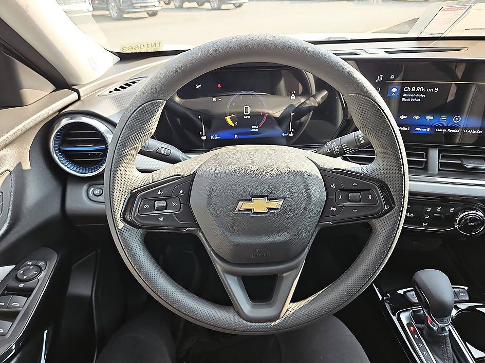 New 2026 Chevrolet Trax LT FWD image 16