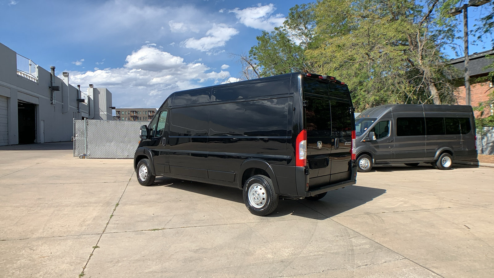 Used 2023 RAM ProMaster 2500 FWD image 3