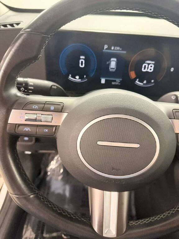 Used 2024 Hyundai Kona SEL FWD image 26