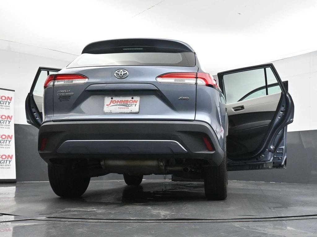Used 2023 Toyota Corolla Cross L image 43