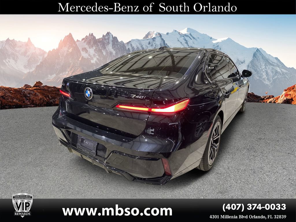 Used 2024 BMW 740i xDrive w/ Executive Package image 13