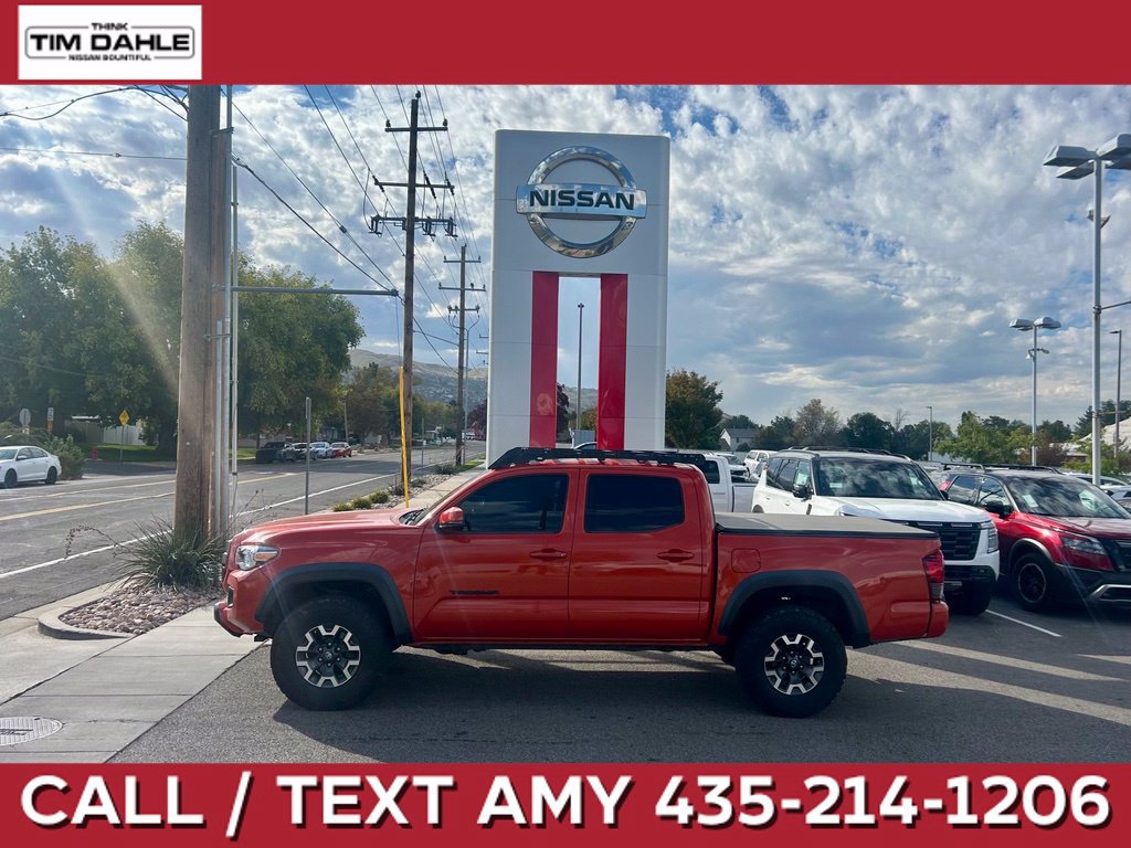 Used 2018 Toyota Tacoma TRD Off-Road AWD/4WD image 1