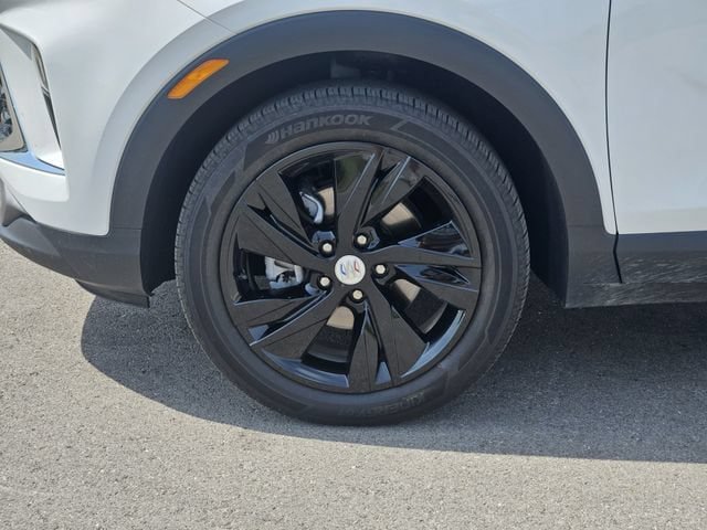 Used 2025 Buick Encore GX Preferred FWD image 12