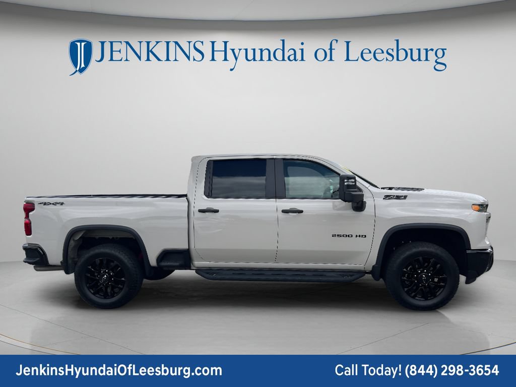 Used 2026 Chevrolet Silverado 2500 Custom w/ Custom Value Package AWD/4WD image 4