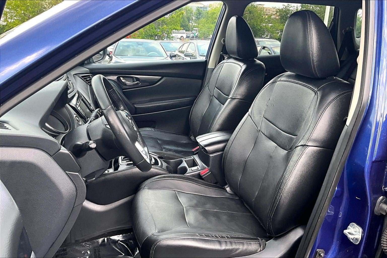 Used 2019 Nissan Rogue SL AWD/4WD image 23