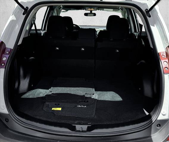 Used 2014 Toyota RAV4 LE FWD image 8