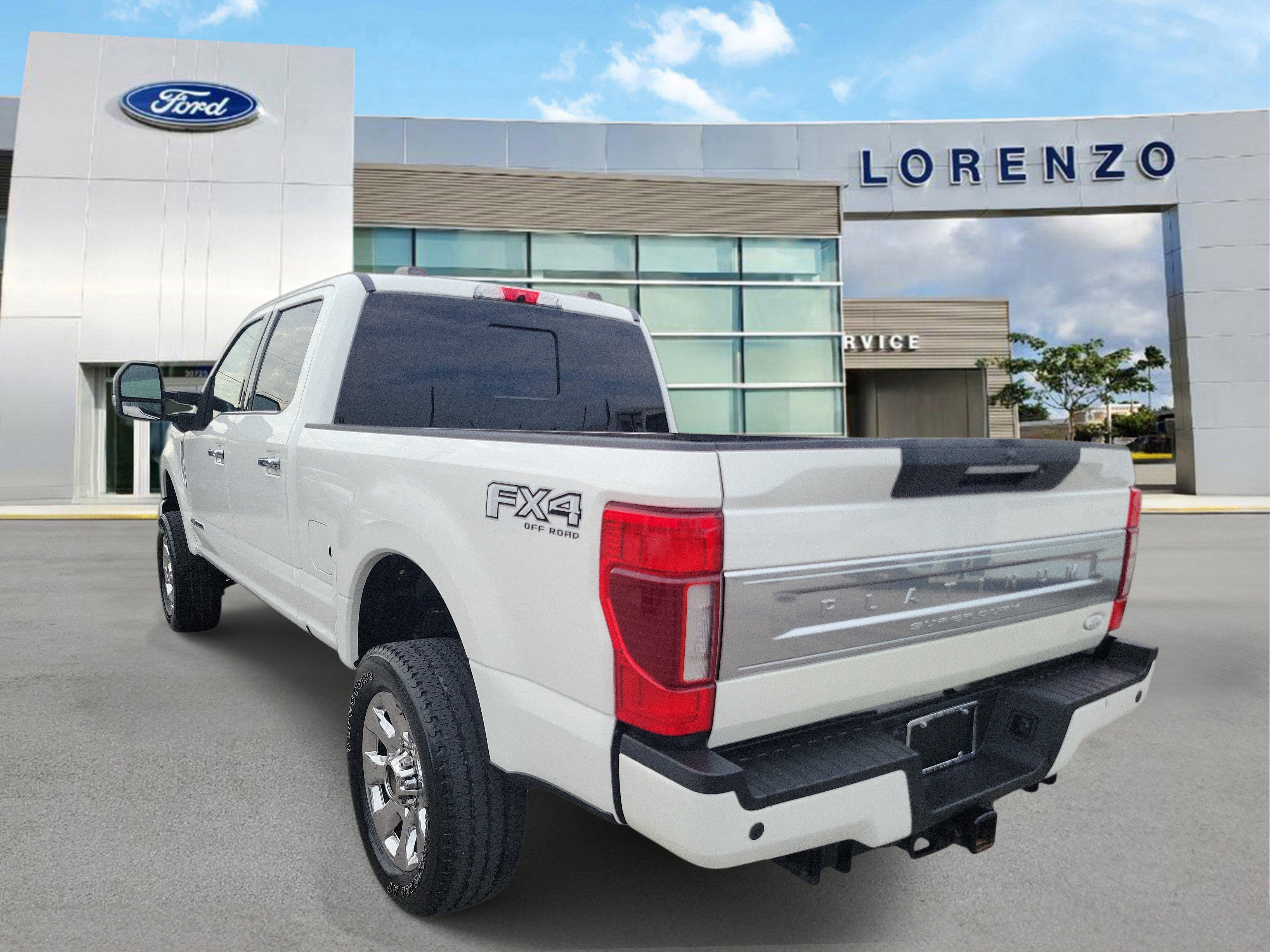 Used 2022 Ford F350 Platinum AWD/4WD image 7