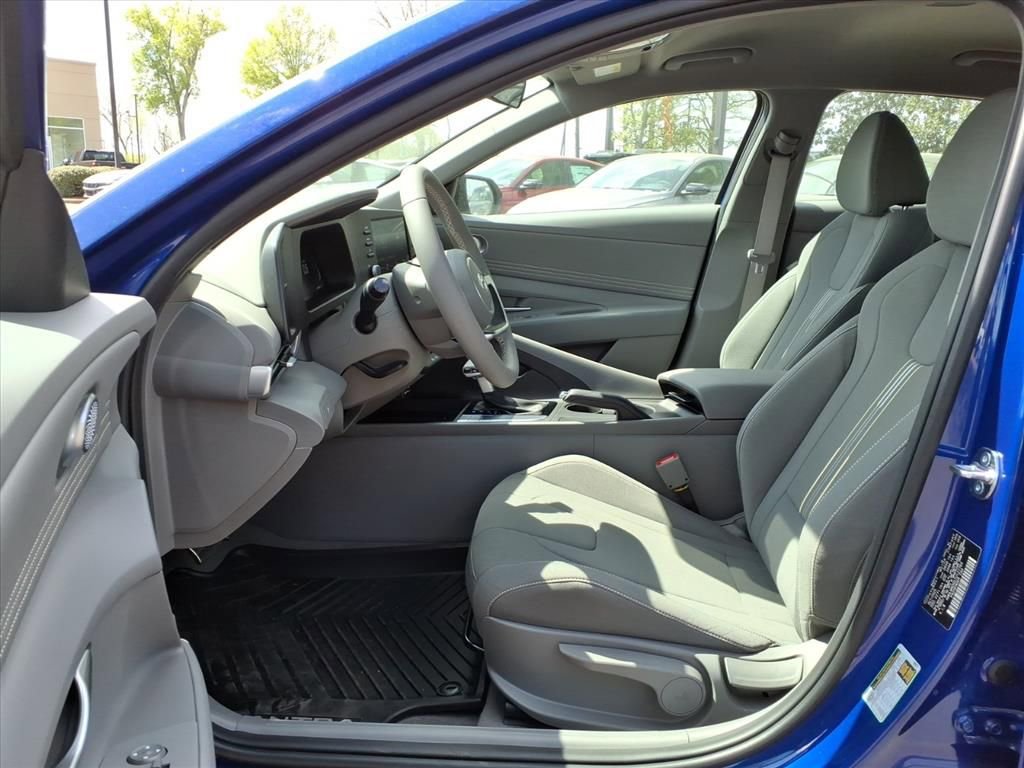 New 2026 Hyundai Elantra Sport FWD image 27