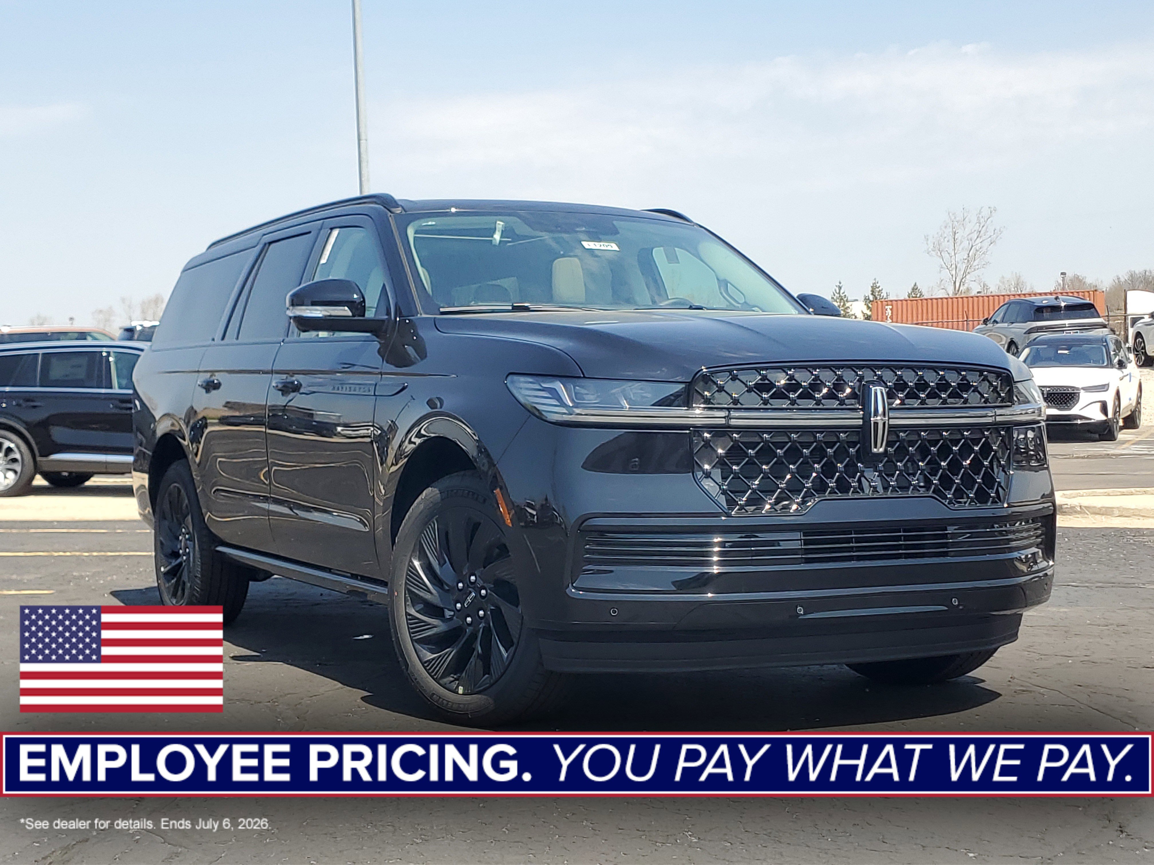 New 2026 Lincoln Navigator L Reserve w/ Jet Appearance Package