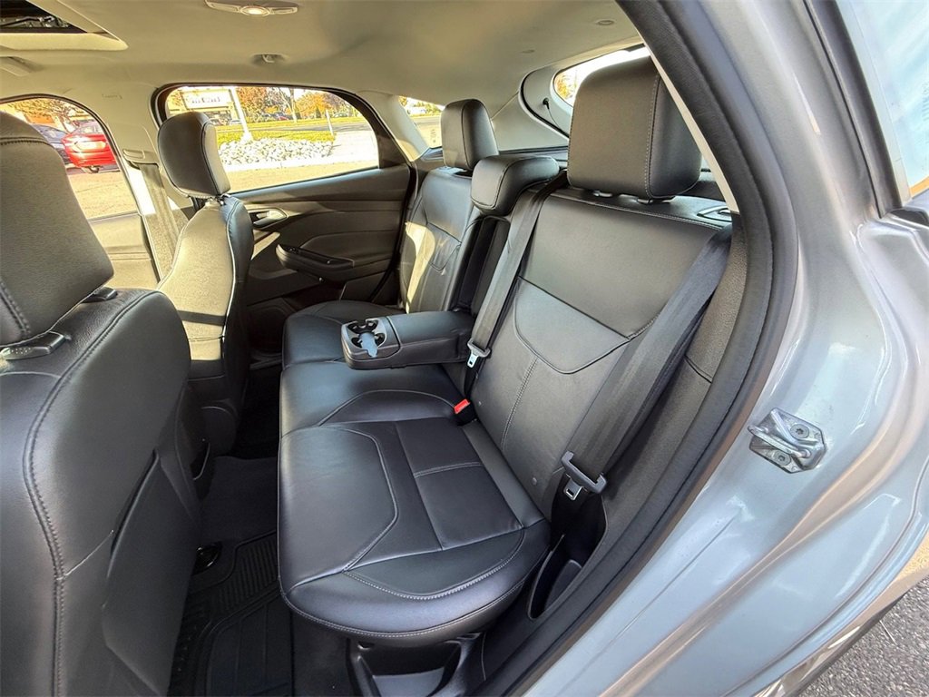 Used 2015 Ford Focus SE w/ Equipment Group 201A image 38