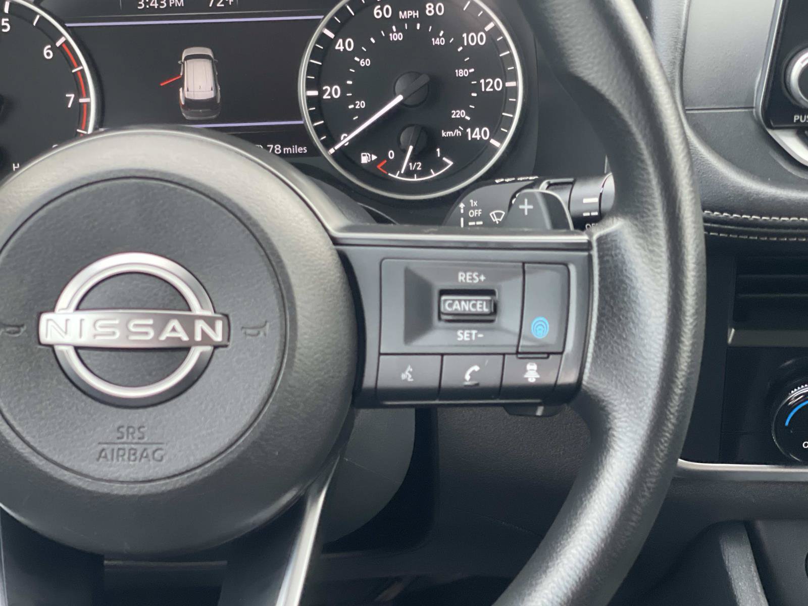Used 2024 Nissan Rogue SV FWD image 10