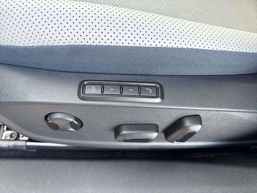 New 2026 Volkswagen ID.4 Pro S Plus AWD/4WD image 17