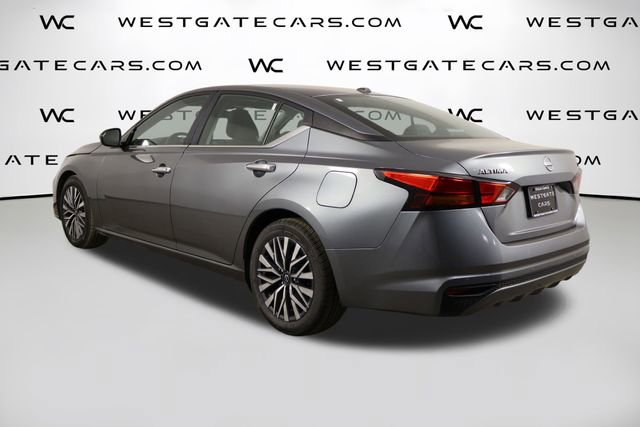 Used 2023 Nissan Altima 2.5 SV FWD image 41