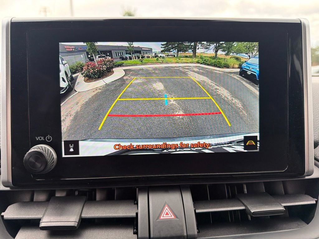 Used 2025 Toyota RAV4 SE AWD/4WD image 30