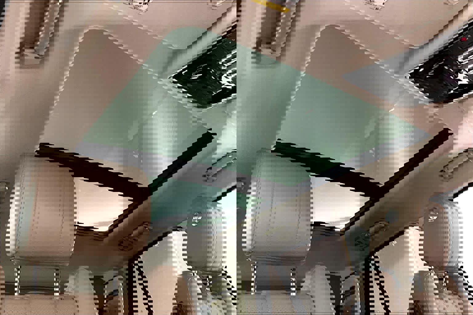 Used 2016 Land Rover Range Rover Supercharged image 14