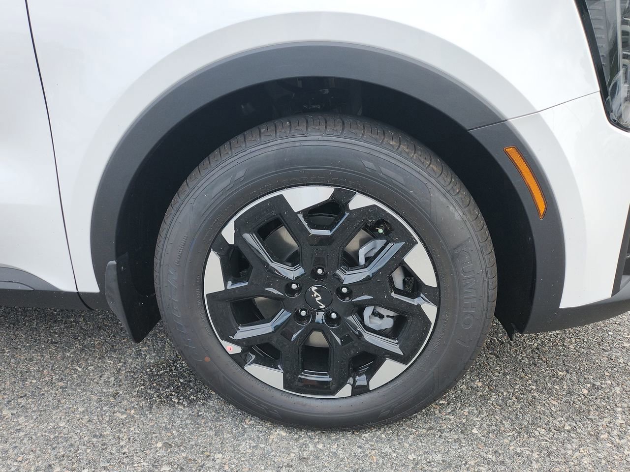 New 2025 Kia Sorento S w/ Panoramic Sunroof Package image 11