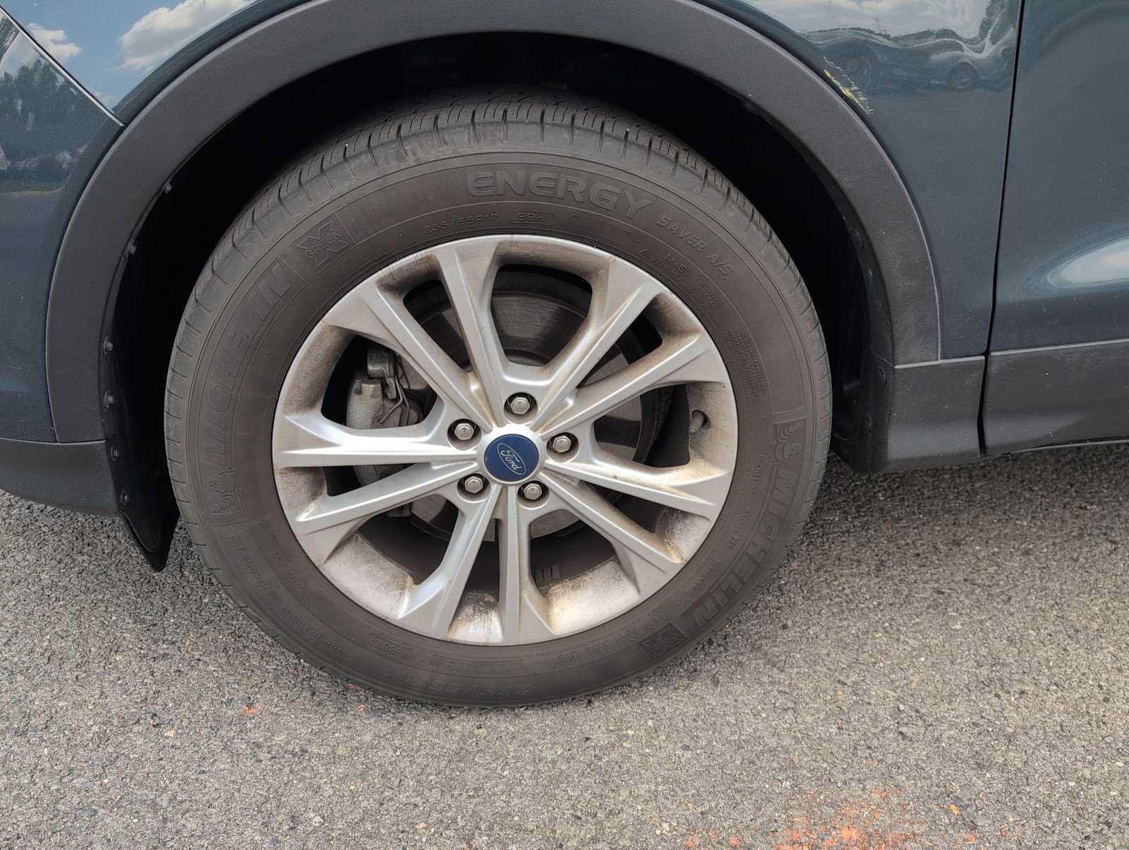 Used 2019 Ford Escape SE FWD image 14