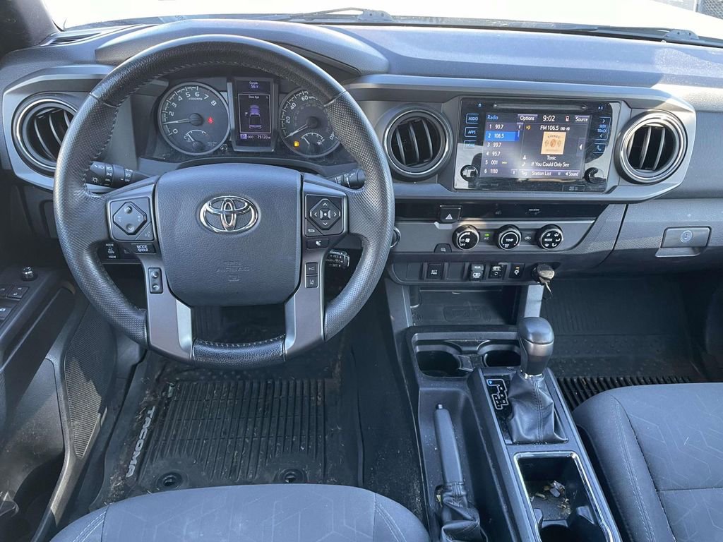 Used 2018 Toyota Tacoma TRD Sport image 23