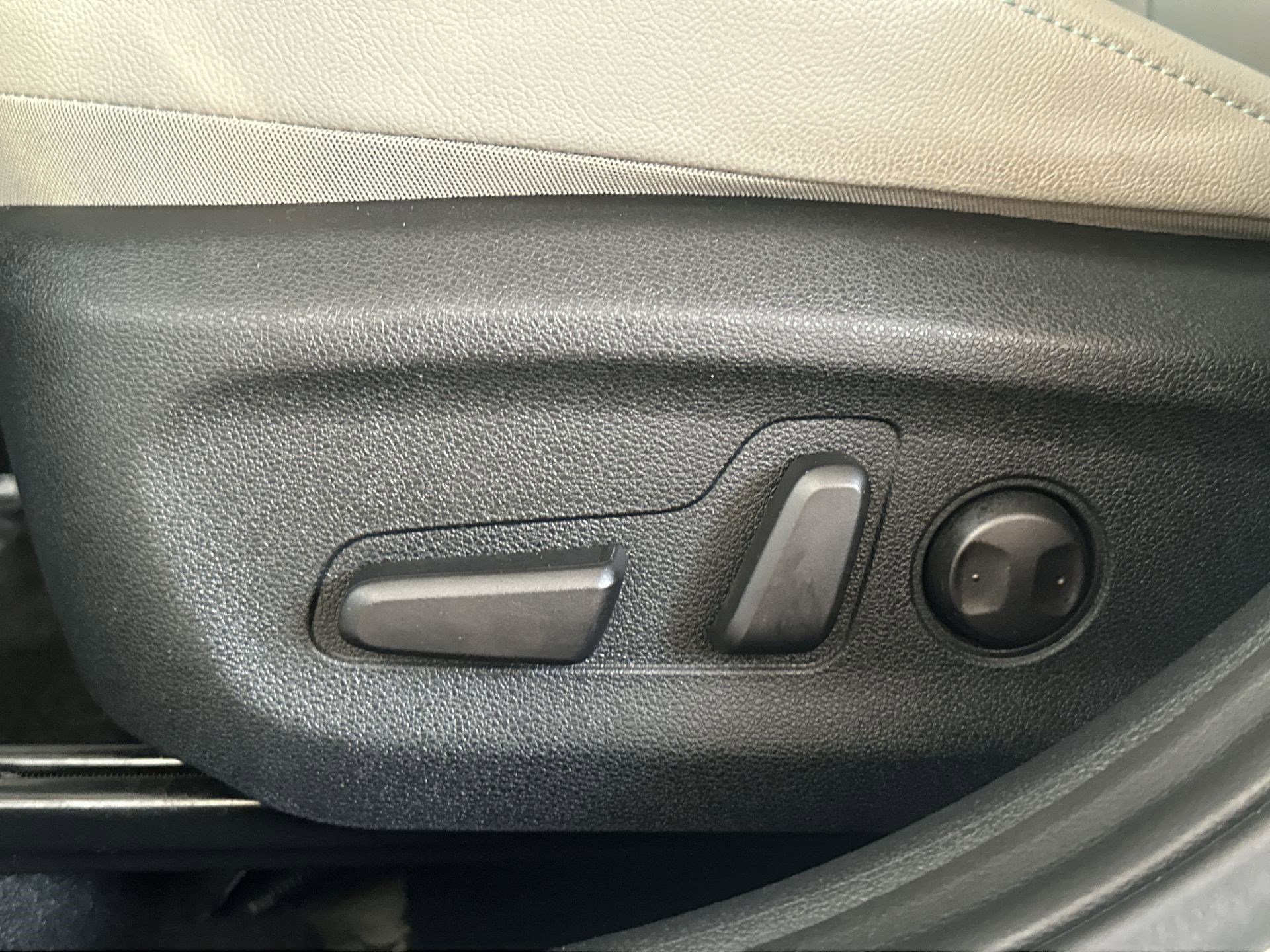 Certified 2022 Kia Niro EX Premium image 14