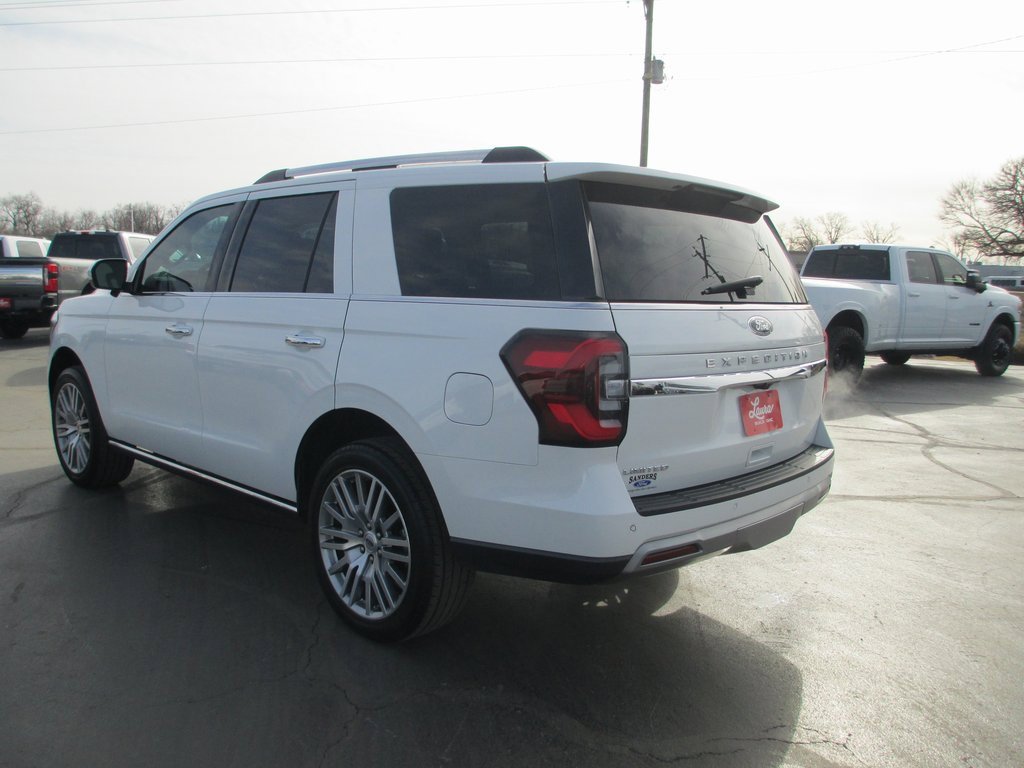 Used 2024 Ford Expedition Limited image 8