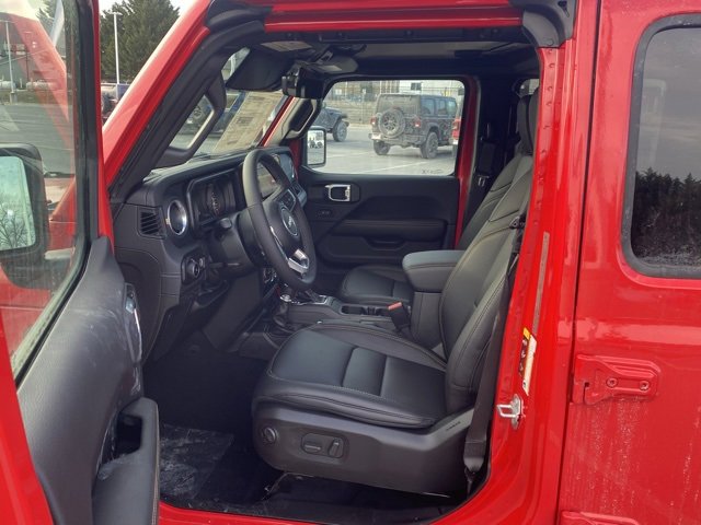 New 2026 Jeep Wrangler Sahara image 42