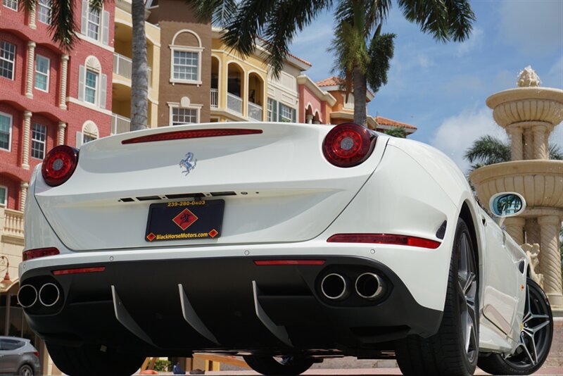 Used 2017 Ferrari California T RWD image 53