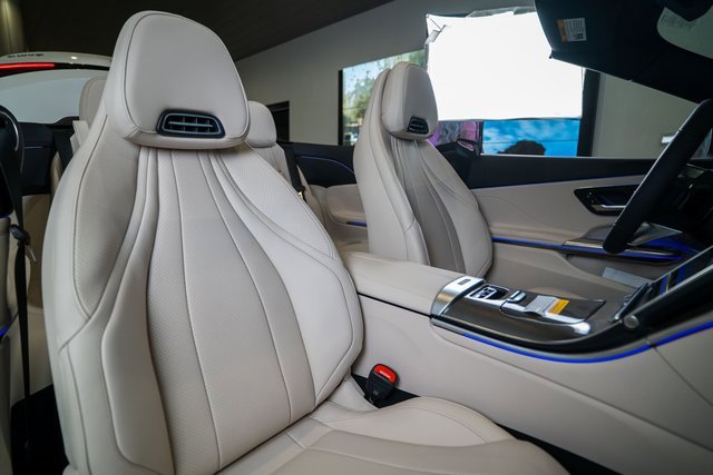 New 2026 Mercedes-Benz CLE 300 4MATIC Cabriolet image 14