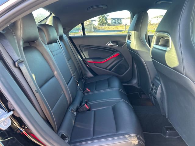 Used 2018 Mercedes-Benz CLA 250 image 12
