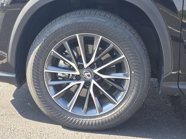 Certified 2025 Lexus NX 250 FWD w/ Towing Package (2000 Lbs) image 12
