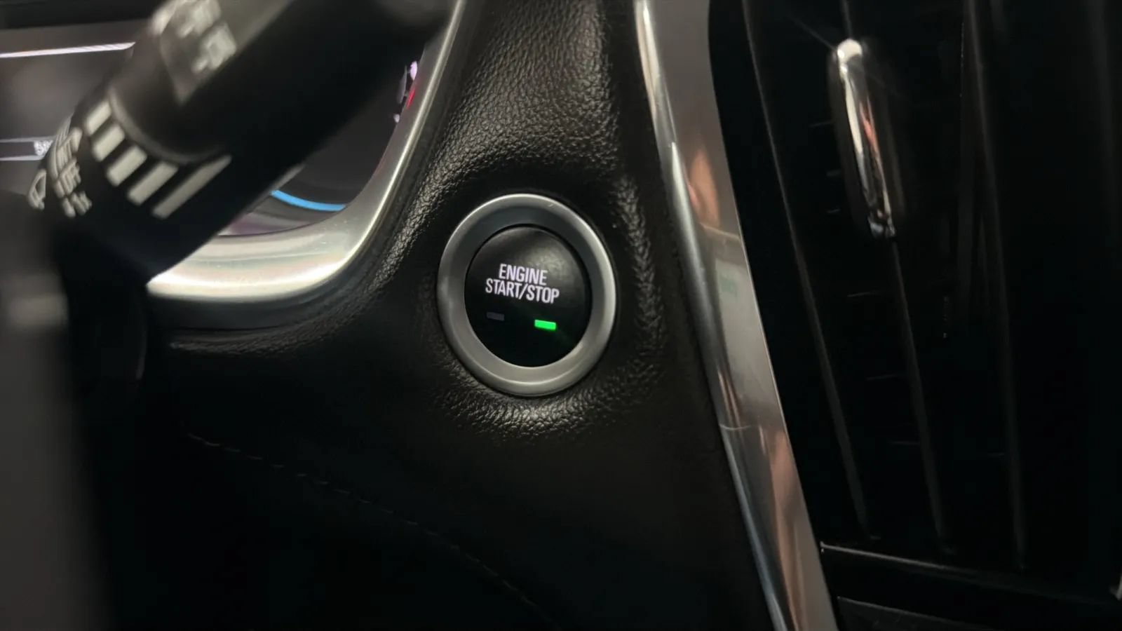 Used 2019 Chevrolet Traverse LT FWD image 15
