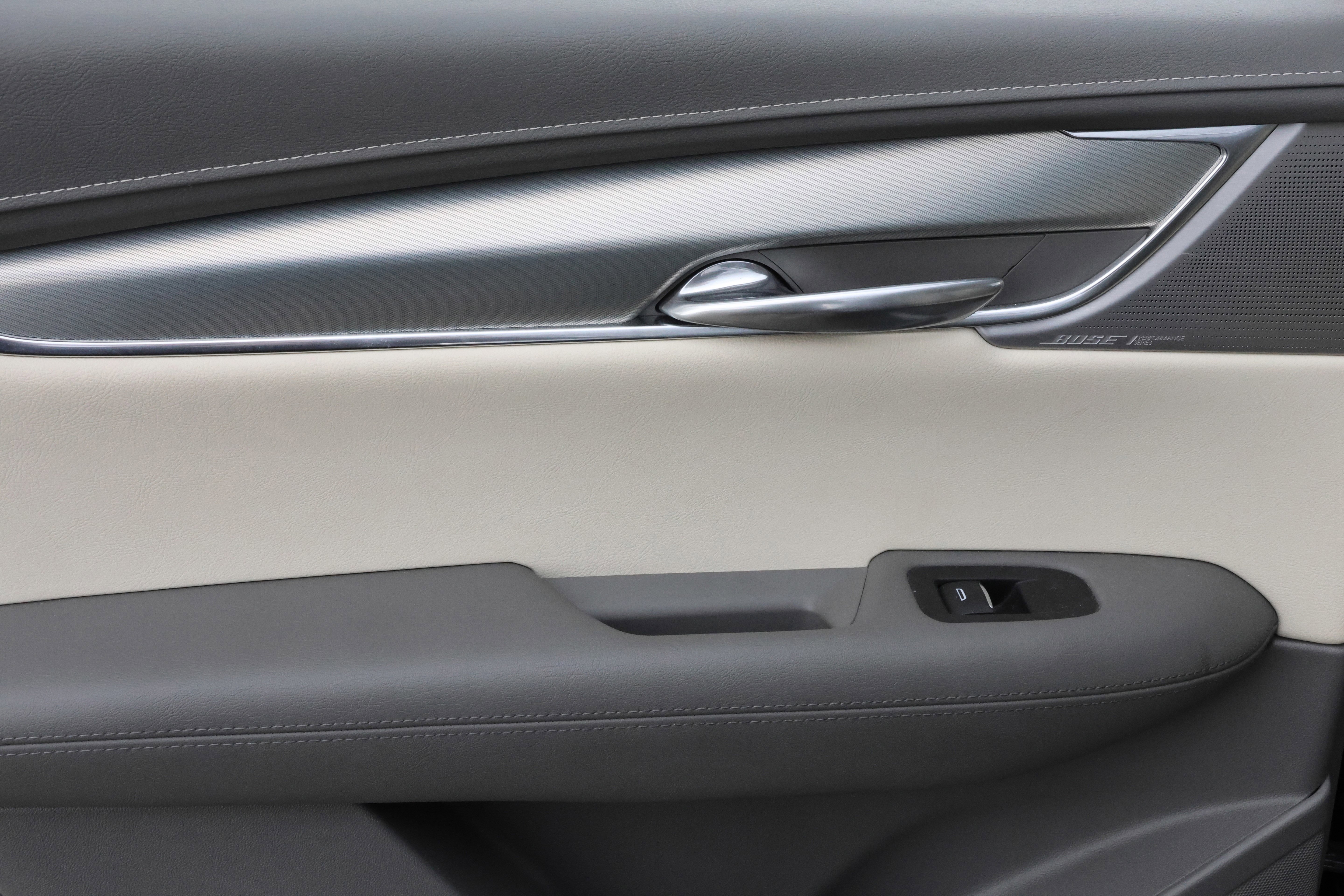 Used 2021 Cadillac XT5 Premium Luxury image 37