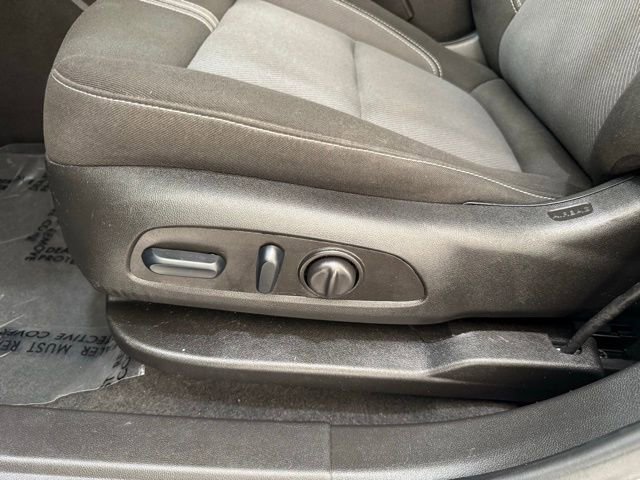 Used 2025 Chevrolet Blazer LT image 14