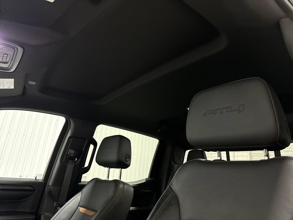Used 2024 GMC Sierra 1500 AT4 w/ AT4 Premium Package AWD/4WD image 19