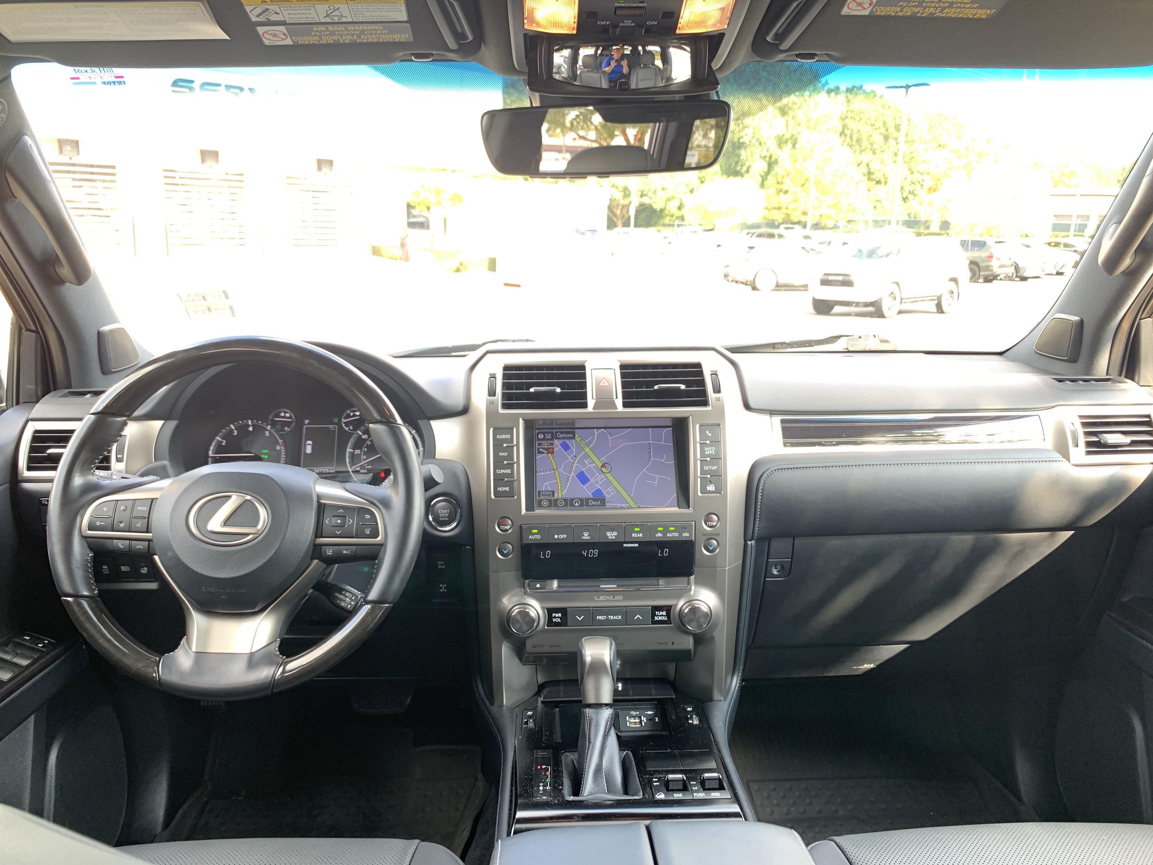 Used 2021 Lexus GX 460 Premium w/ Accessory Package AWD/4WD image 30