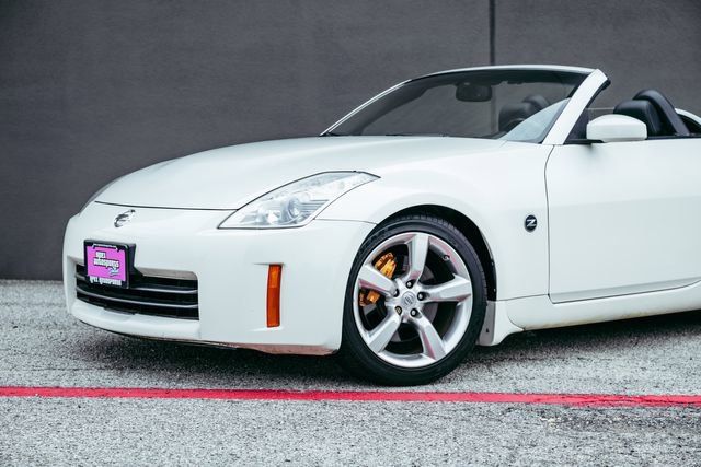 Used 2007 Nissan 350Z Grand Touring RWD image 35