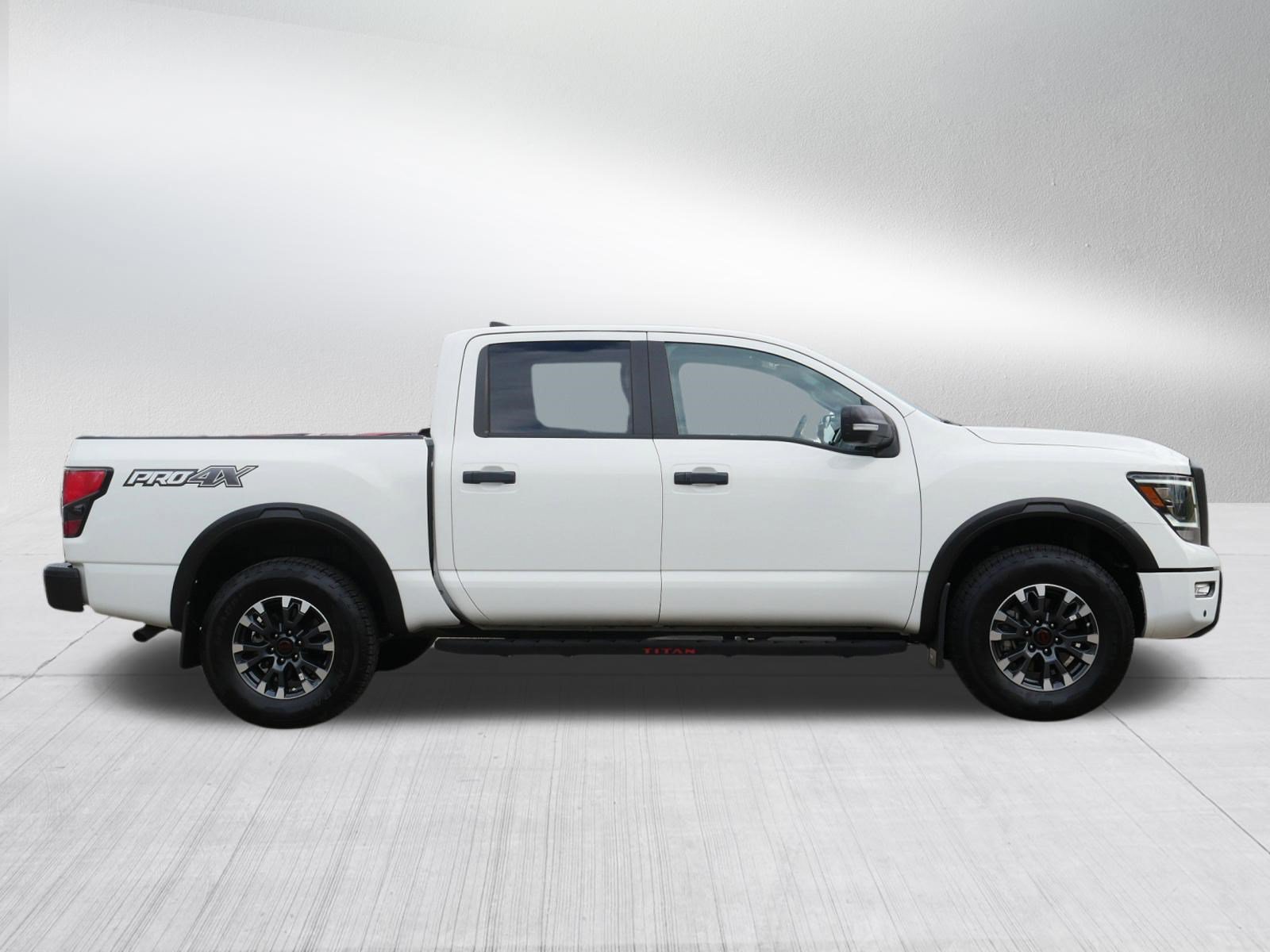 Certified 2024 Nissan Titan PRO-4X w/ Pro-4x Convenience Package AWD/4WD image 8