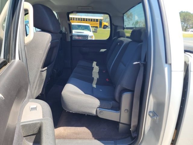 Used 2011 GMC Sierra 3500 SLE w/ SLE Preferred Package image 15