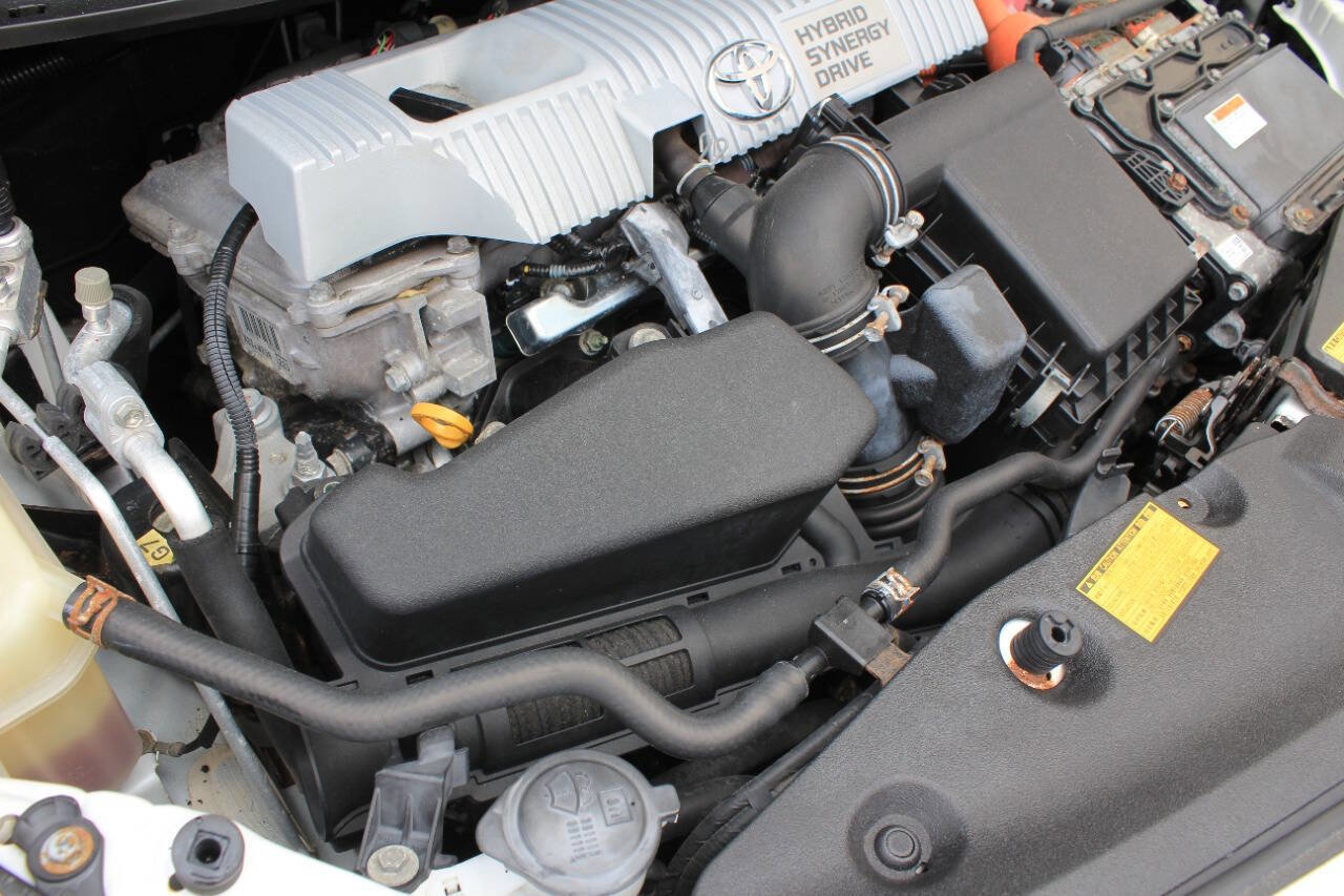 Used 2013 Toyota Prius V Two FWD image 25