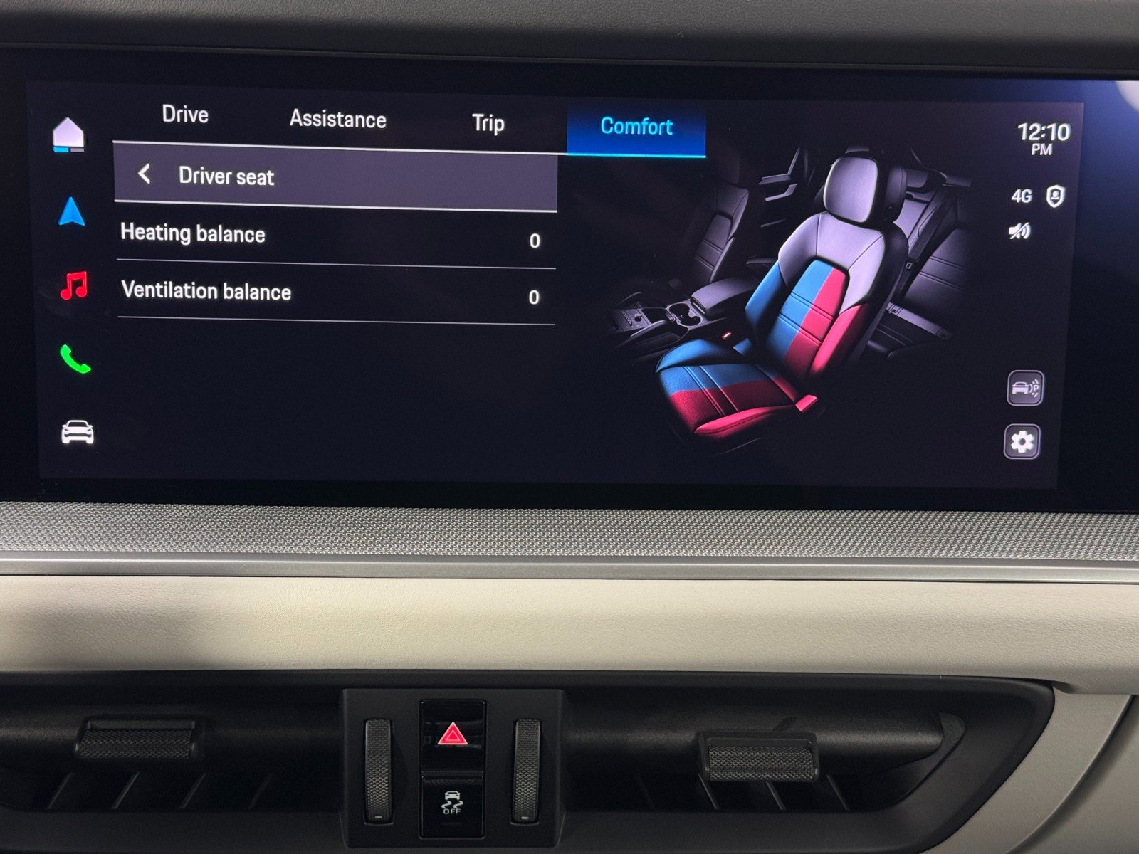 Used 2024 Porsche Cayenne w/ Technology Package image 31