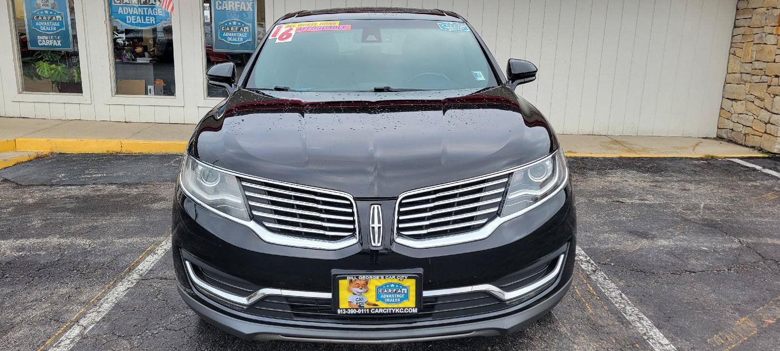 Used 2016 Lincoln MKX Select w/ Select Plus Package AWD/4WD image 2