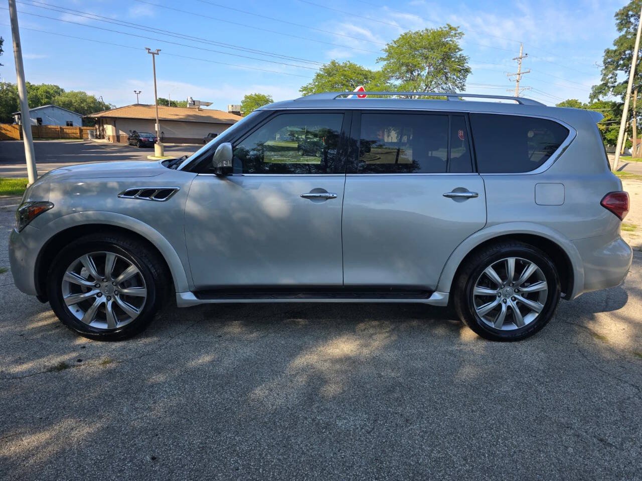 Used 2012 INFINITI QX56 2WD w/ Theater Pkg image 5
