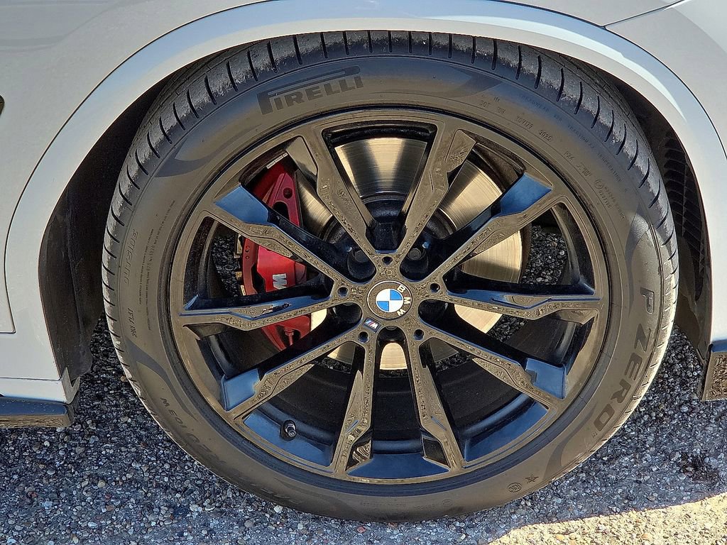 Used 2023 BMW X4 M40i w/ Shadowloine Package image 10