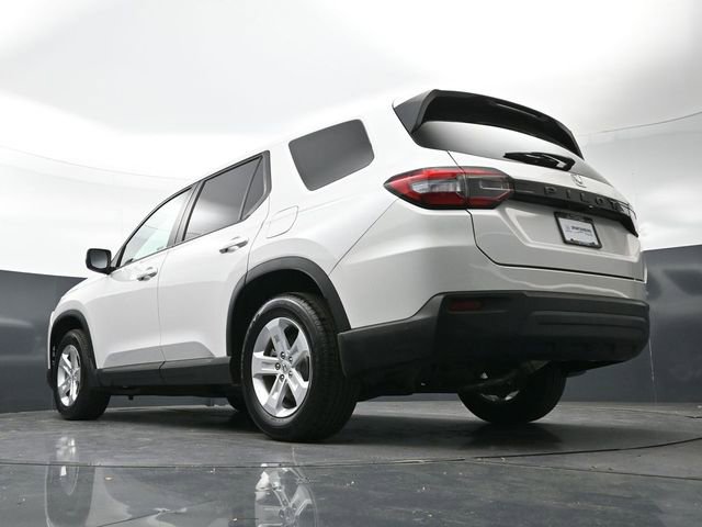 Used 2023 Honda Pilot LX image 24