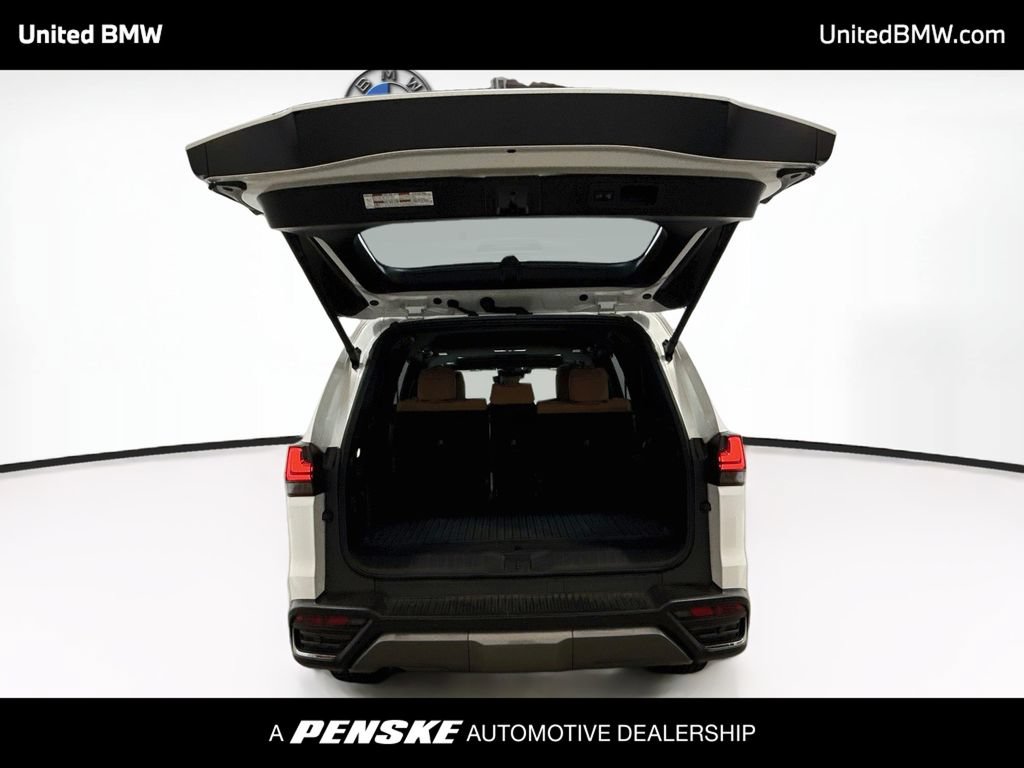 Used 2025 Lexus LX 600 4WD w/ Accessory Package (2T) image 14