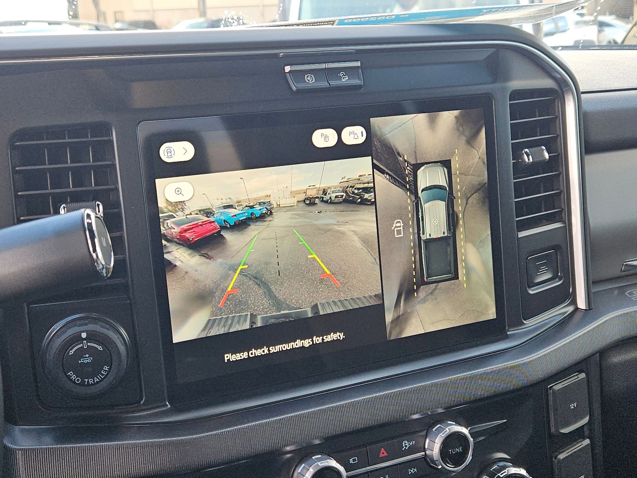 New 2025 Ford F350 Platinum w/ FX4 Off-Road Package image 12